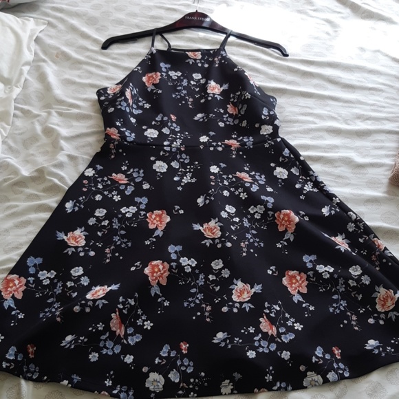 Dress - Picture 2 of 2